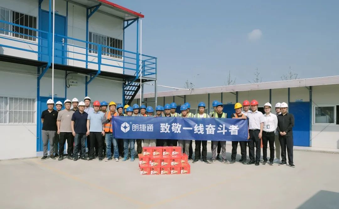 �������������Ϊһ�߷ܶ�����ȥ���ҡ���ζ��