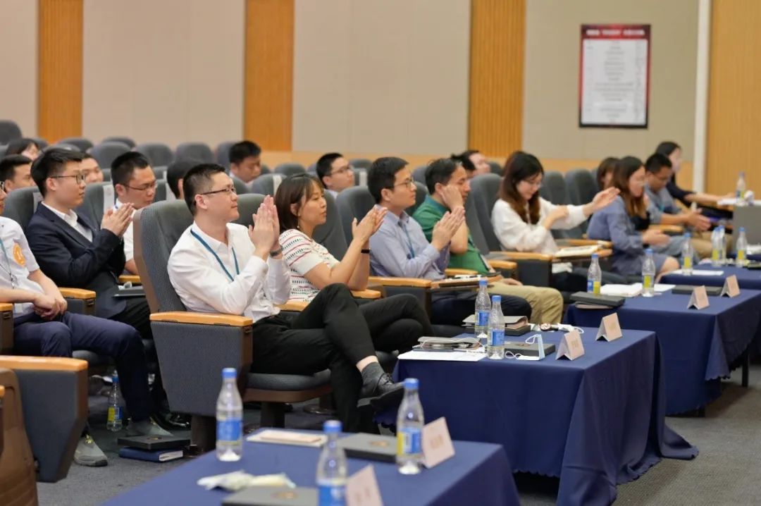 �ʽ�ͨ�����ǽ�ʦ��� | н���ഫ�������Ƽ�����