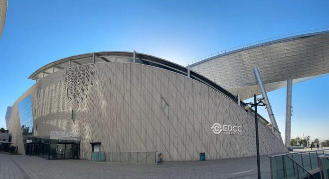 ��Ŀ���� | �ʽ�ͨ��������������������ҫ��ʢ��